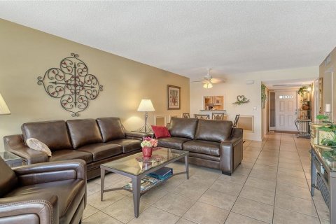 Condominio en venta en Sarasota, Florida, 2 dormitorios, 103.86 m2 № 1880480 - foto 16