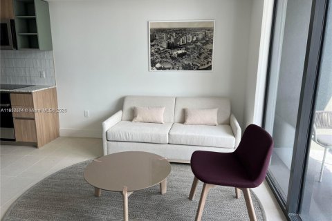 Copropriété à louer à Miami, Floride: 1 chambre, 46.92 m2 № 1966464 - photo 5