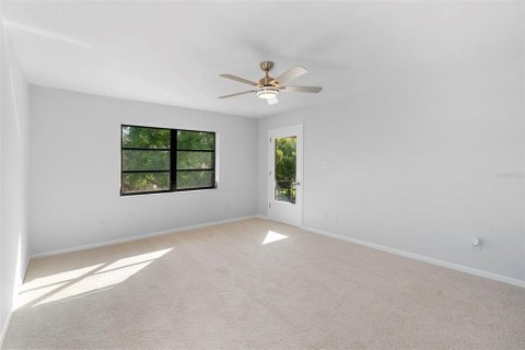 Casa en venta en Tarpon Springs, Florida, 5 dormitorios, 247.96 m2 № 1853511 - foto 17
