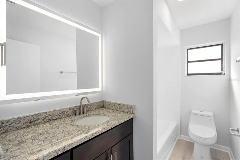 Casa en venta en Tarpon Springs, Florida, 5 dormitorios, 247.96 m2 № 1853511 - foto 23