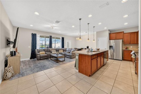Adosado en venta en Kissimmee, Florida, 4 dormitorios, 195.28 m2 № 2429631 - foto 17