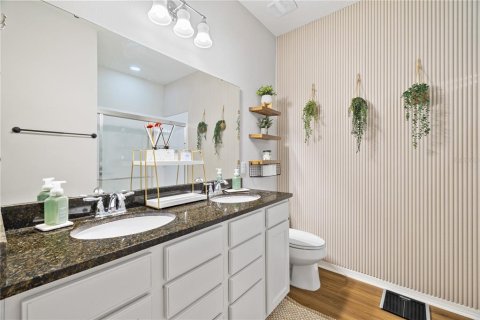 Casa en venta en Orlando, Florida, 5 dormitorios, 305.74 m2 № 2225591 - foto 10