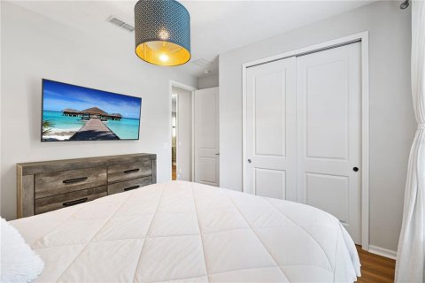 Casa en venta en Orlando, Florida, 5 dormitorios, 305.74 m2 № 2225591 - foto 13