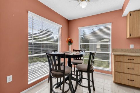 Villa ou maison à vendre à New Port Richey, Floride: 2 chambres, 152.17 m2 № 2421670 - photo 19