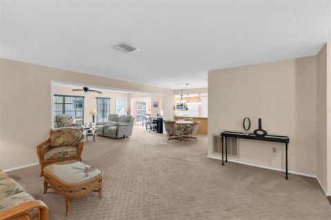 Villa ou maison à vendre à New Port Richey, Floride: 2 chambres, 152.17 m2 № 2421670 - photo 7