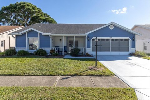 Villa ou maison à New Port Richey, Floride 2 chambres, 152.17 m2 № 2421670