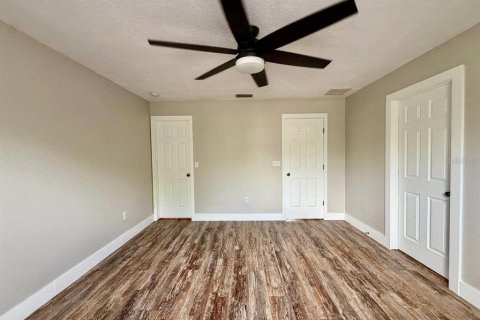 Touwnhouse à louer à Brandon, Floride: 3 chambres, 144.74 m2 № 2095826 - photo 21