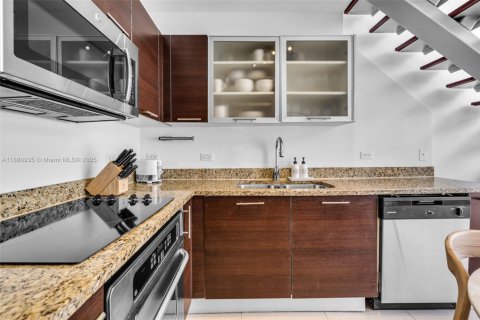 Снять в аренду кондоминиум в Майами, Флорида 1 спальня, 98.29м2, № 1932098 - фото 9