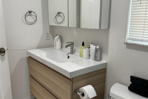 Casa en alquiler en Weston, Florida, 3 dormitorios, 120.03 m2 № 2056644 - foto 10