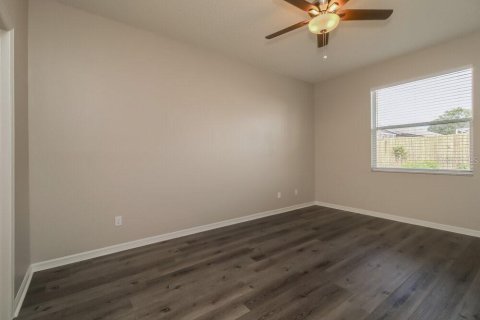 Villa ou maison à louer à Valrico, Floride: 4 chambres, 169.83 m2 № 2433070 - photo 8