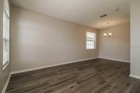 Villa ou maison à louer à Valrico, Floride: 4 chambres, 169.83 m2 № 2433070 - photo 4