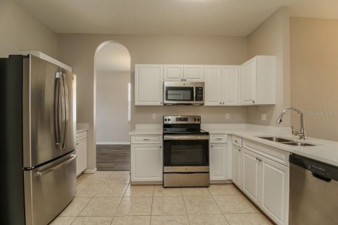 Villa ou maison à louer à Valrico, Floride: 4 chambres, 169.83 m2 № 2433070 - photo 5