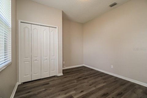 Villa ou maison à louer à Valrico, Floride: 4 chambres, 169.83 m2 № 2433070 - photo 12