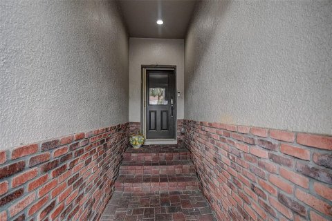 Купить таунхаус в Тарпон-Спрингс, Флорида 7 комнат, 200.48м2, № 2223349 - фото 3