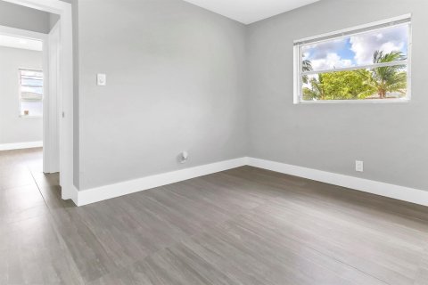 House in Tamarac, Florida 2 bedrooms, 92.9 sq.m. № 2084082 - photo 20