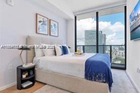 Condominio en venta en Miami, Florida, 2 dormitorios, 91.32 m2 № 2013644 - foto 11