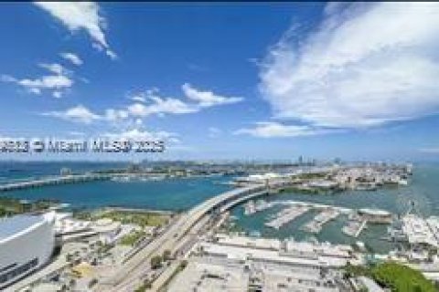 Condominio en venta en Miami, Florida, 2 dormitorios, 91.32 m2 № 2013644 - foto 22