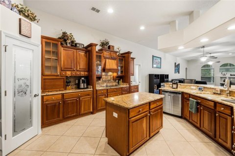 Villa ou maison à vendre à Orlando, Floride: 5 chambres, 419.36 m2 № 2225810 - photo 25