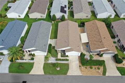 House in The Villages, Florida 2 bedrooms, 107.4 sq.m. № 1820951 - photo 18