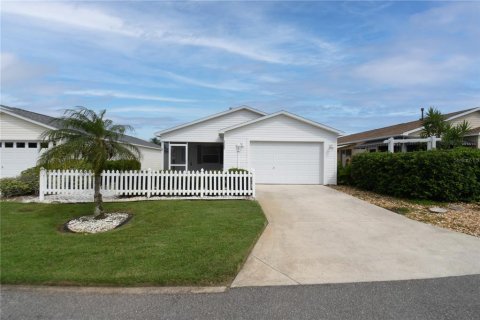 House in The Villages, Florida 2 bedrooms, 107.4 sq.m. № 1820951 - photo 16