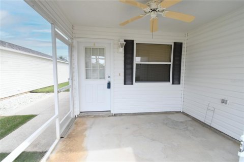 House in The Villages, Florida 2 bedrooms, 107.4 sq.m. № 1820951 - photo 4