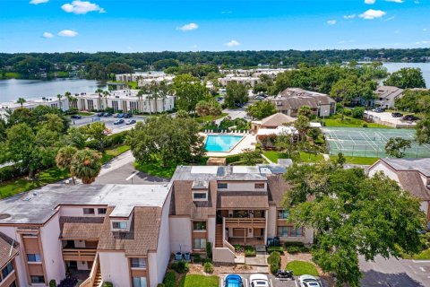 Condo in Altamonte Springs, Florida, 2 bedrooms  № 1546084 - photo 1