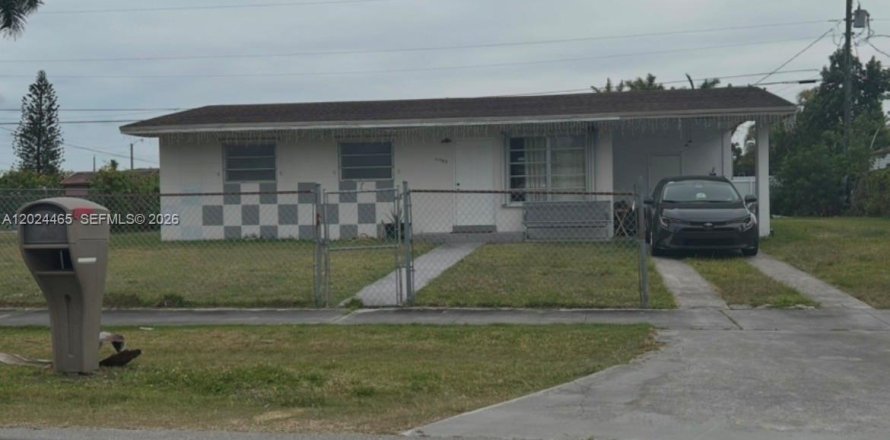 House in Miami, Florida 3 bedrooms, 80.27 sq.m. № 2086985