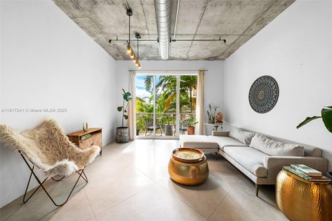 Condominio en venta en Miami, Florida, 2 dormitorios, 119.66 m2 № 1973151 - foto 2
