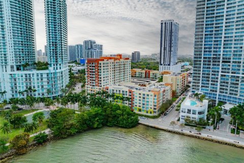 Condominio en venta en Miami, Florida, 2 dormitorios, 119.66 m2 № 1973151 - foto 23