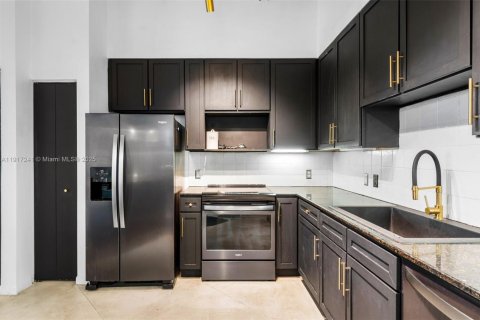 Condominio en venta en Miami, Florida, 2 dormitorios, 119.66 m2 № 1973151 - foto 7
