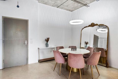 Condominio en venta en Miami, Florida, 2 dormitorios, 119.66 m2 № 1973151 - foto 4