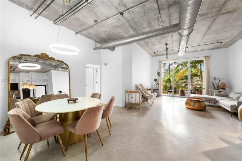 Condominio en venta en Miami, Florida, 2 dormitorios, 119.66 m2 № 1973151 - foto 3
