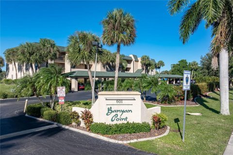 Copropriété à vendre à Punta Gorda, Floride: 2 chambres, 129.88 m2 № 2416992 - photo 14