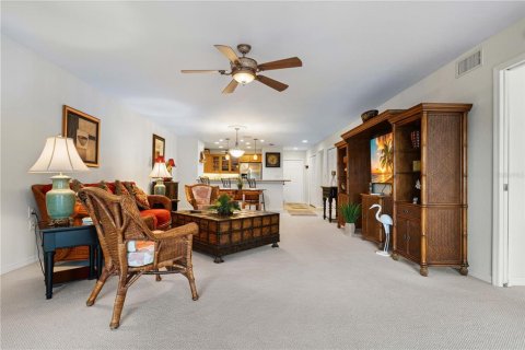 Copropriété à vendre à Punta Gorda, Floride: 2 chambres, 129.88 m2 № 2416992 - photo 21