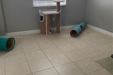 Купить таунхаус в Хомстед, Флорида 2 спальни, 108.32м2, № 2016421 - фото 12