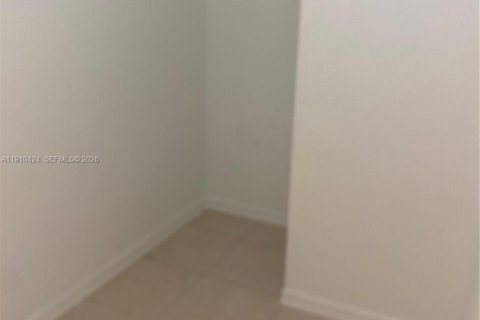 Купить таунхаус в Хомстед, Флорида 2 спальни, 108.32м2, № 2016421 - фото 18