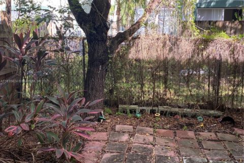 Купить таунхаус в Хомстед, Флорида 2 спальни, 108.32м2, № 2016421 - фото 16