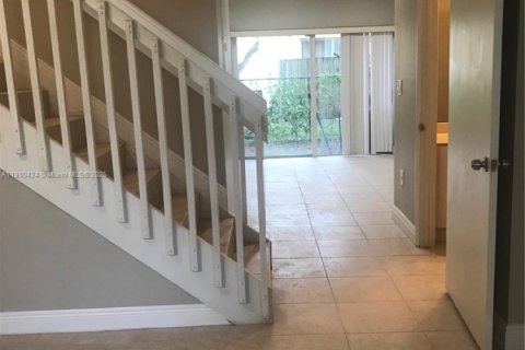 Купить таунхаус в Хомстед, Флорида 2 спальни, 108.32м2, № 2016421 - фото 4