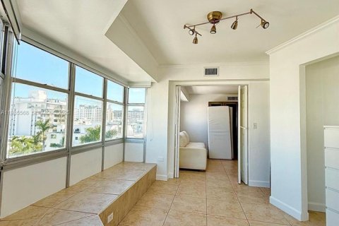 Condominio en alquiler en Miami Beach, Florida, 2 dormitorios, 87.33 m2 № 1993592 - foto 8