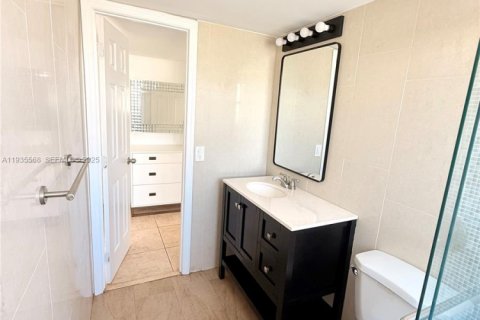 Condominio en alquiler en Miami Beach, Florida, 2 dormitorios, 87.33 m2 № 1993592 - foto 7