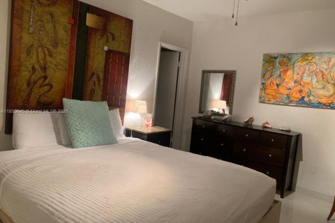 Купить кондоминиум в Майами-Бич, Флорида 2 спальни, 80.82м2, № 1878879 - фото 4