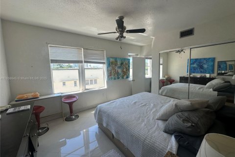 Купить кондоминиум в Майами-Бич, Флорида 2 спальни, 80.82м2, № 1878879 - фото 10