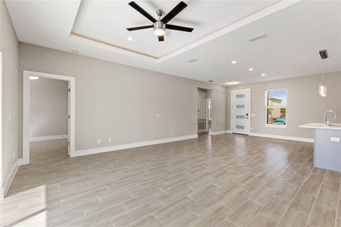 Casa en alquiler en Kissimmee, Florida, 4 dormitorios, 155.15 m2 № 1884026 - foto 10