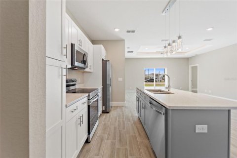 Casa en alquiler en Kissimmee, Florida, 4 dormitorios, 155.15 m2 № 1884026 - foto 16
