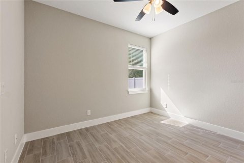 Casa en alquiler en Kissimmee, Florida, 4 dormitorios, 155.15 m2 № 1884026 - foto 23