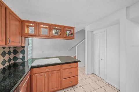 Copropriété à vendre à Tampa, Floride: 2 chambres, 162.86 m2 № 2372825 - photo 28