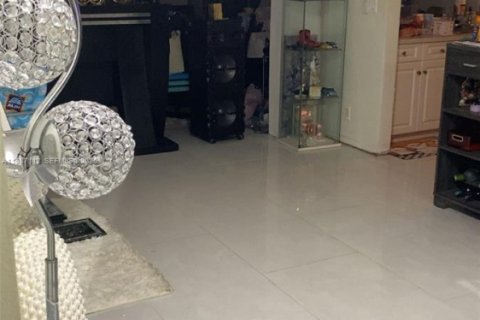 Villa ou maison à Margate, Floride 3 chambres, 161.46 m2 № 2089712