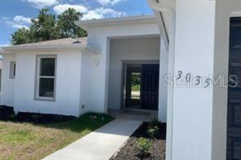 Casa en North Port, Florida 3 dormitorios, 137.22 m2 № 2229880