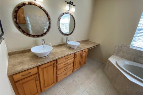 House in Placida, Florida 3 bedrooms, 187.66 sq.m. № 852456 - photo 13