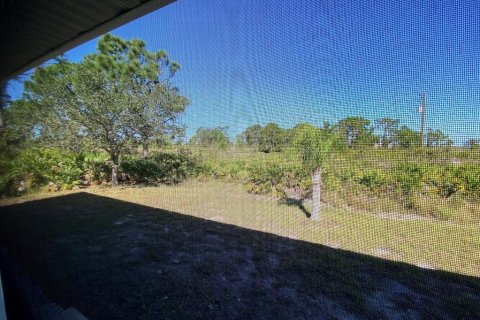 House in Placida, Florida 3 bedrooms, 187.66 sq.m. № 852456 - photo 20